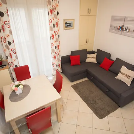 Center Beautiful Daire *