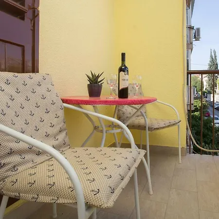 Daire Center Beautiful