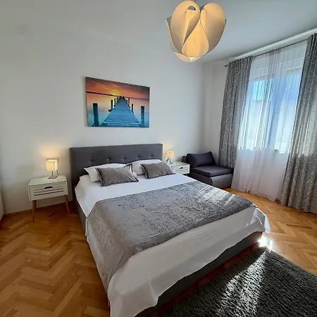 Center Beautiful Apartment *