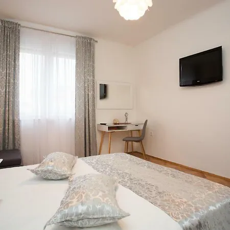 Center Beautiful Apartment Split