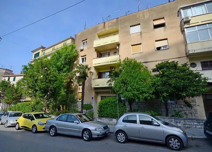 아파트 Center Beautiful